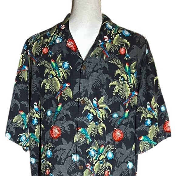 2014 TOMMY BAHAMA Seasons Greetings Silk Shirt sz M Tree Bird Ornament Christmas - Picture 1 of 12